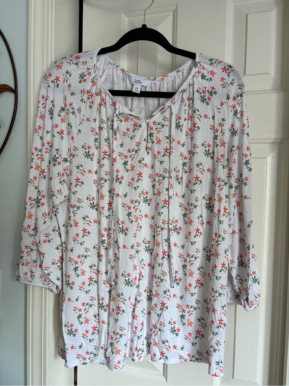 croft & barrow White Floral Button-Up Top with Coral and Green Accents